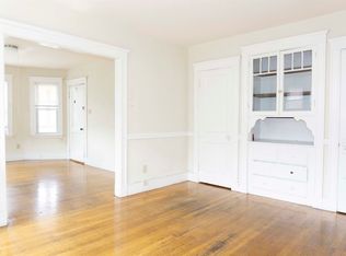 652 Hyde Park Ave APT 3L, Roslindale, MA 02131
