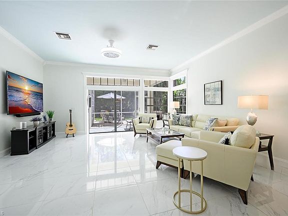 4th image of 114 Amblewood LN