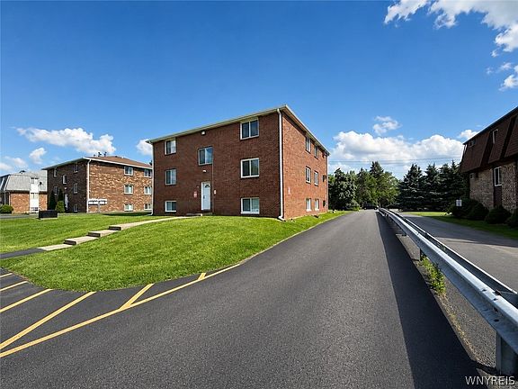 5th image of 6293 Robinson Rd