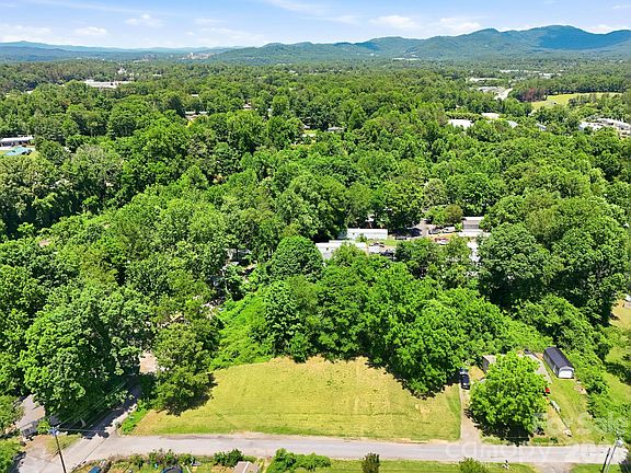 3rd image of Rock Hill Pl #2