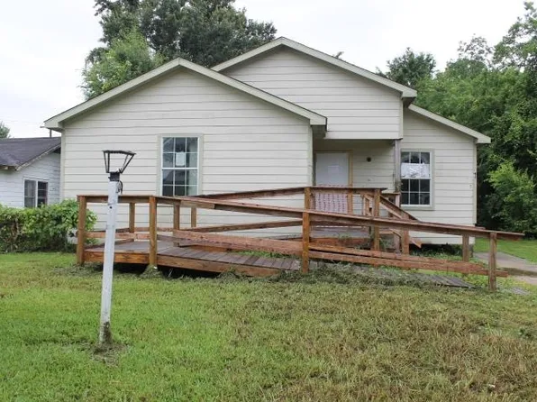 3207 Corley St, Beaumont, TX 77701