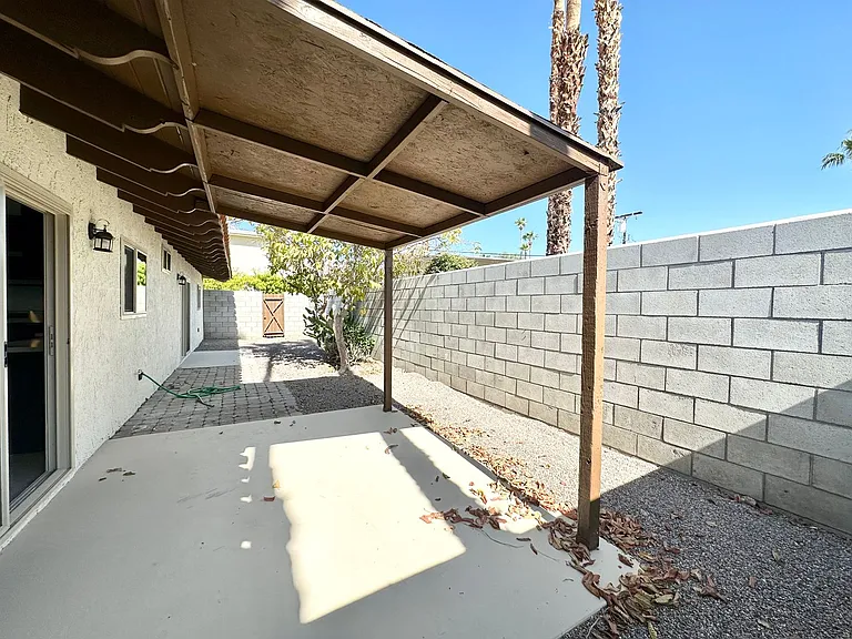 561 Desert View Dr #4 — Photo 10