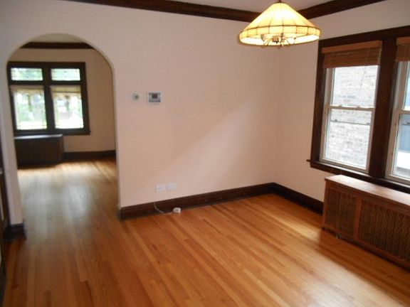 4th image of 1818 Scoville Ave