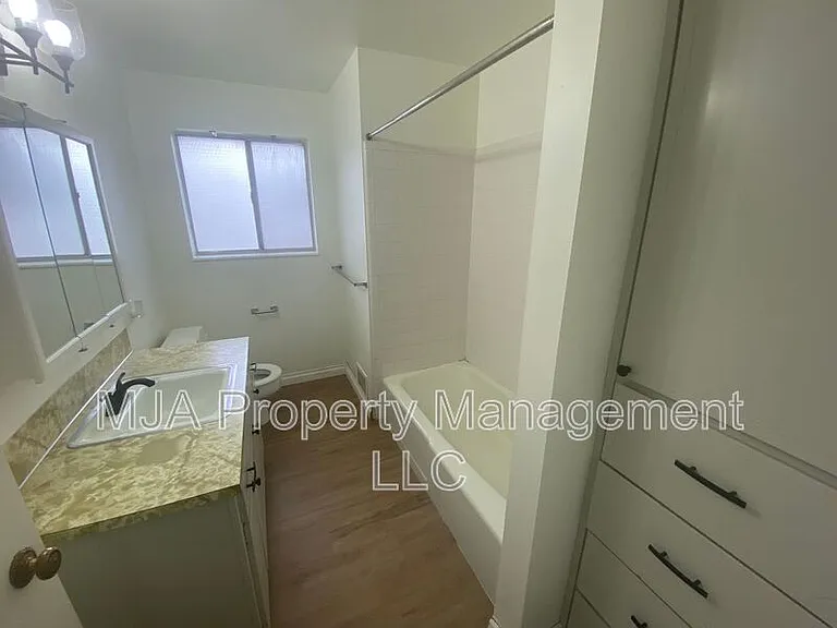 1428 W 300 N #7 — Photo 2