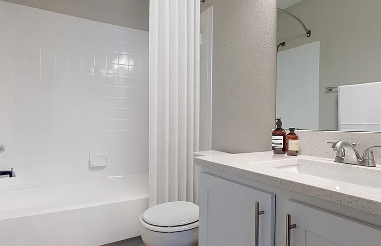 Eagles Point at Tampa Palms Apartments — Photo 21