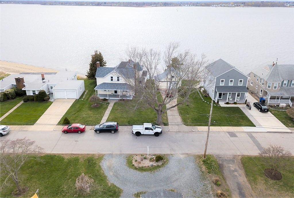 258 Terrace Ave, Riverside, RI 02915 Zillow