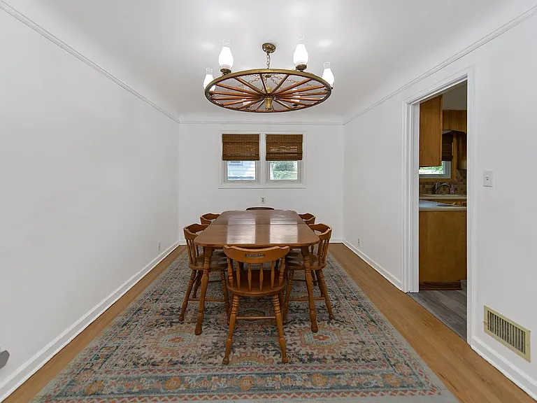 5116 Mason St — Photo 4