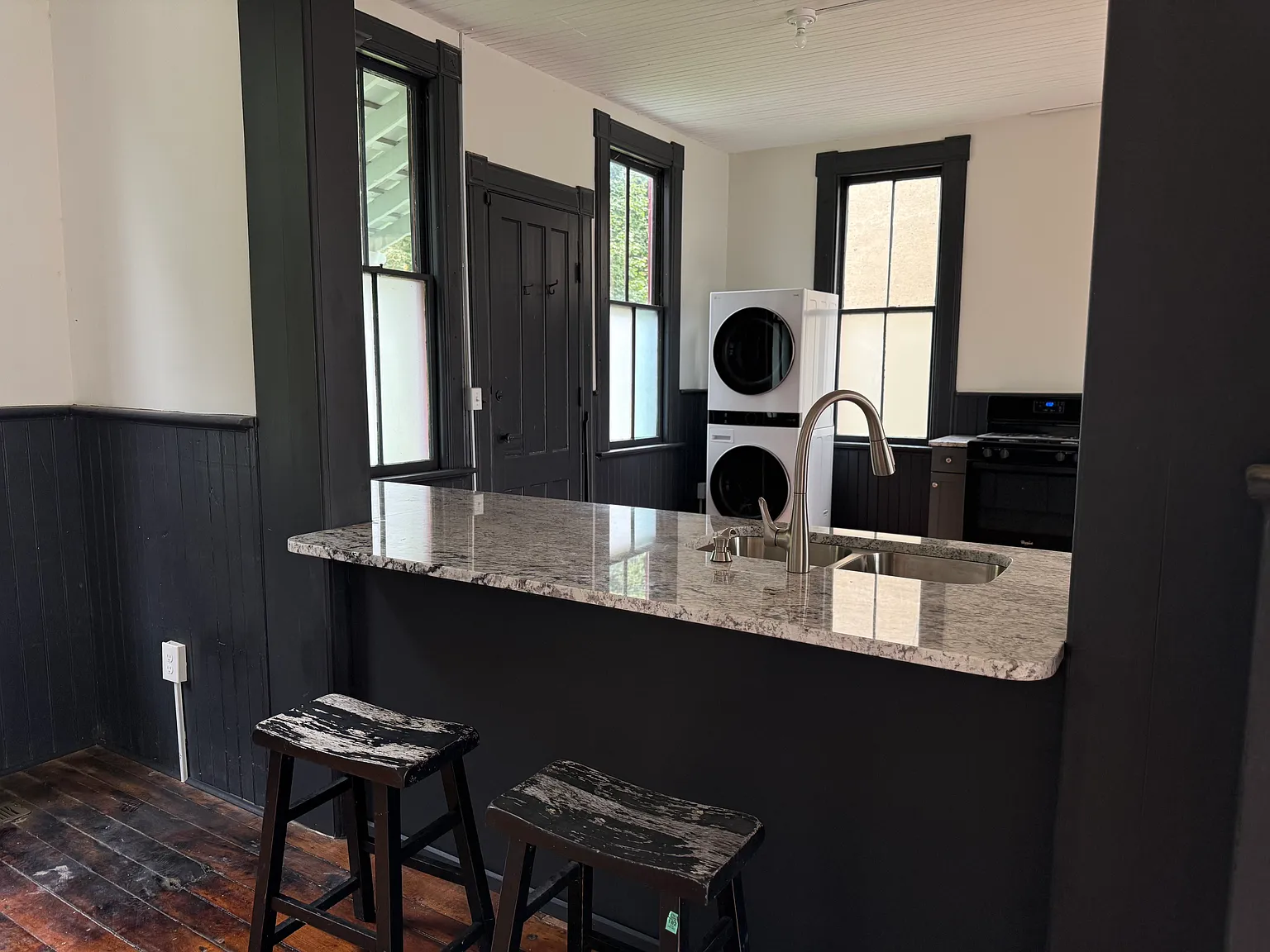 Studio, 1250 sqft, $1,650 — Photo 4