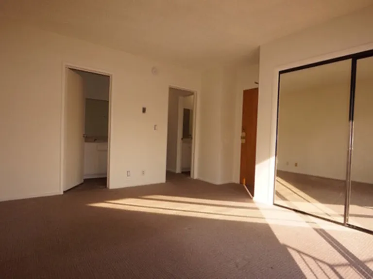1418 S Bentley Ave #201 — Photo 31