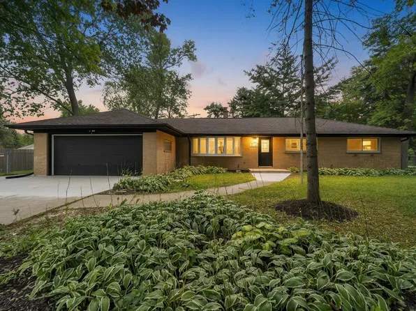 7744 North Fairway PLACE, Milwaukee, WI 53223