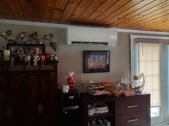 family room Mitsubishi DUCTLESS