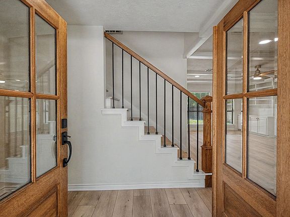 4th image of 34 Brushwood Ct