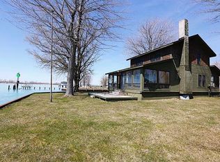6704 S Channel Dr, Harsens Island, MI 48028