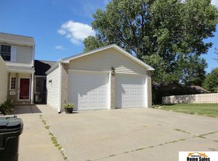 6203 Benjamin Pl, Lincoln, NE 68516
