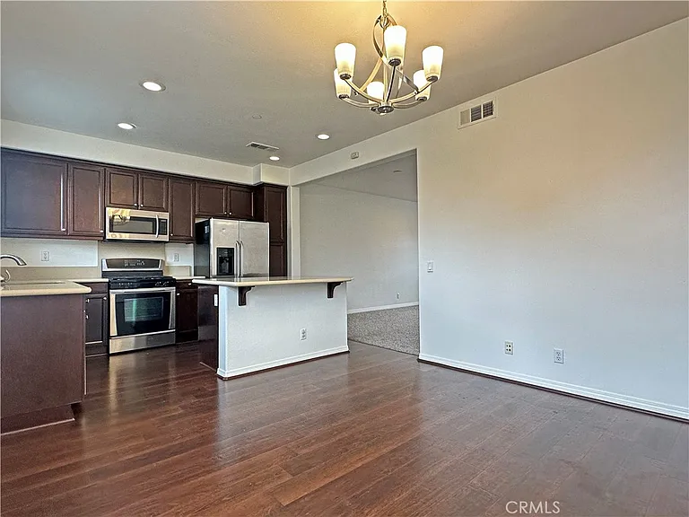 115 Cornell Ave — Photo 5