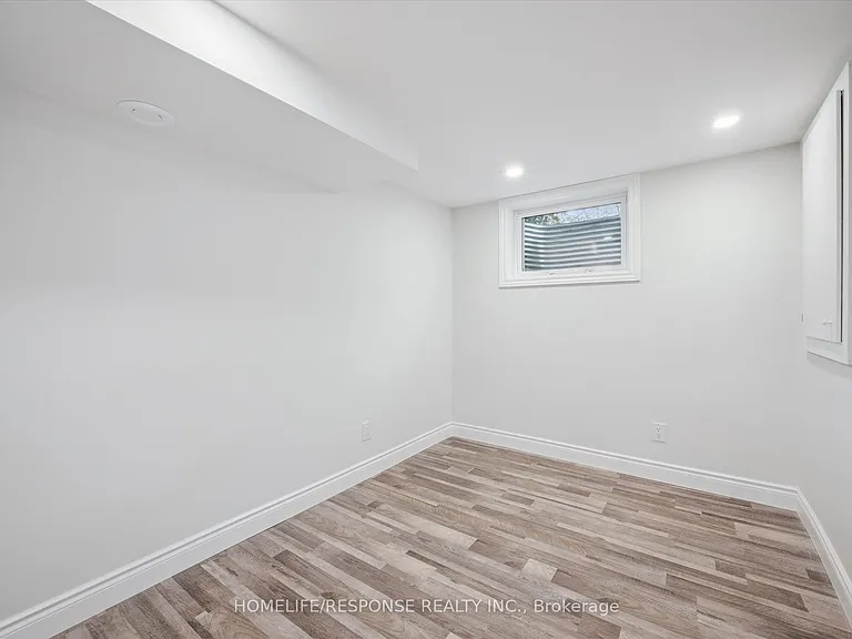 118 Selkirk Dr #BASEMENT — Photo 12