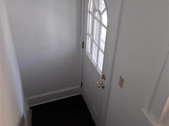3rd image of 370 Hawley Ave #2