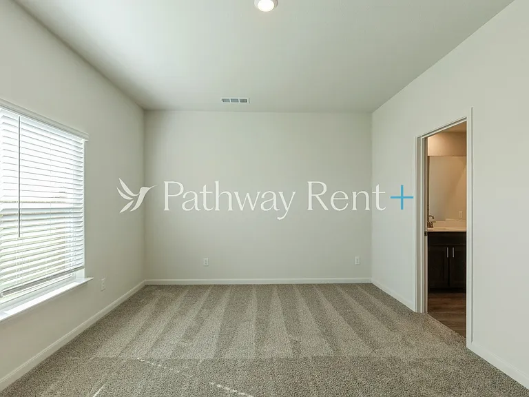 932 Crimson Wolf Rd — Photo 6
