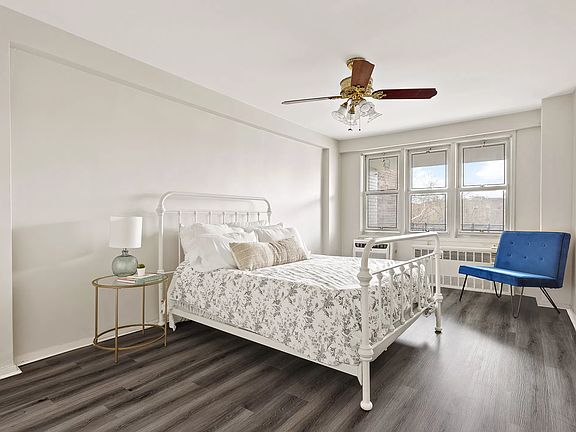 5th image of 370 Ocean Pkwy APT 4H