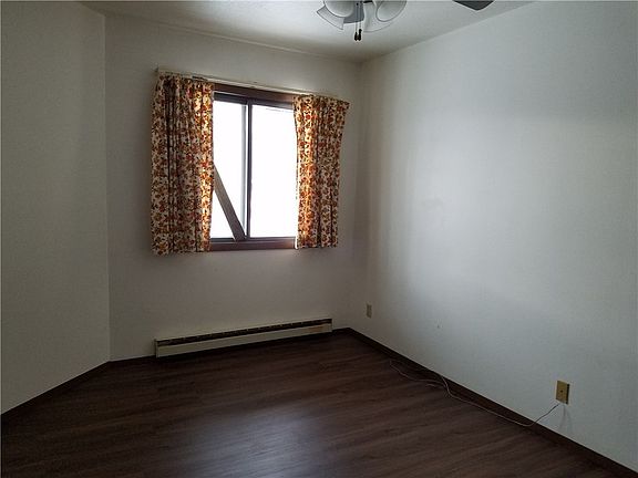 5th image of 929 High Street #12