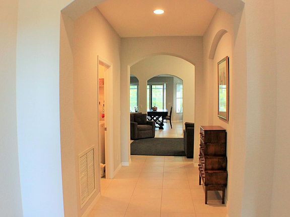 4th image of 7282 Prudencia Dr