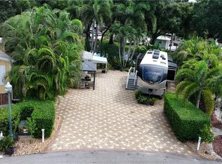 5651 Maplewood CT, FORT MYERS, FL 33905