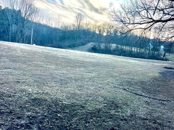 104 Lost Ln, Savanna, IL 61074