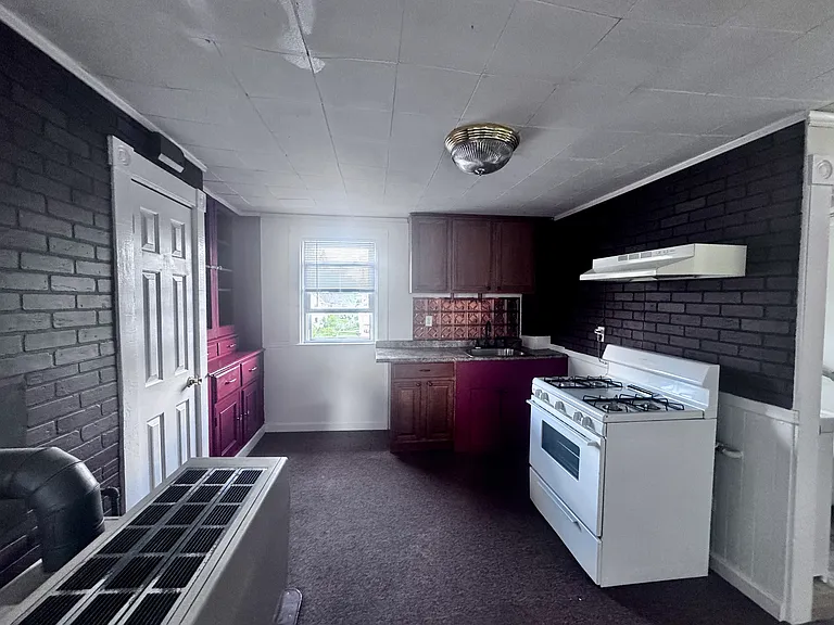 54 Stephen St #3 — Photo 3