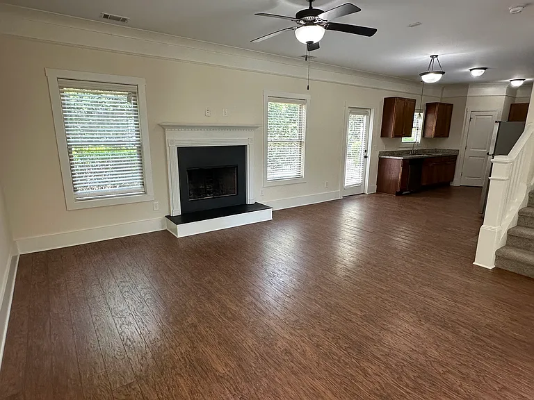 340 Ridge Pointe Dr — Photo 2