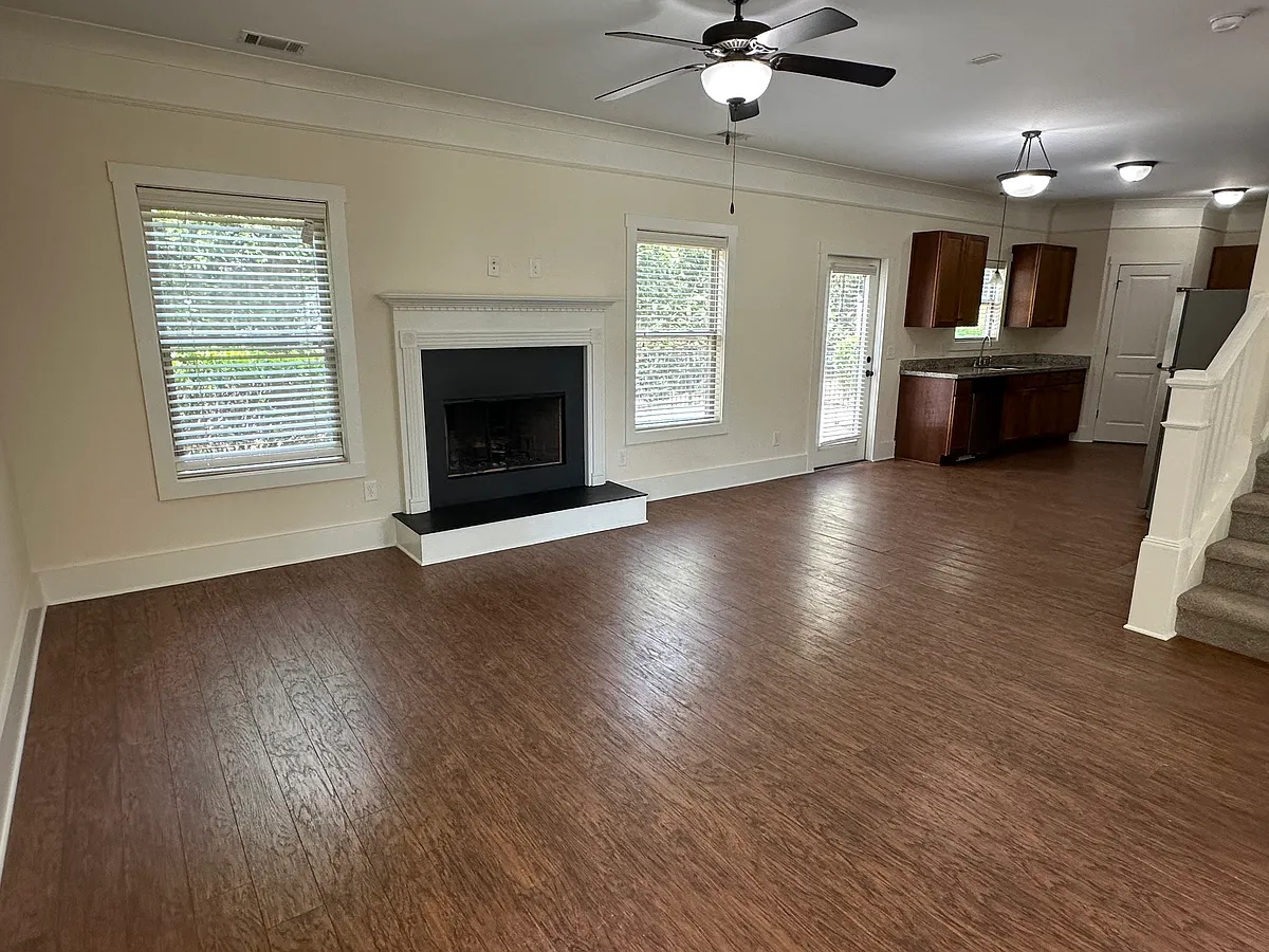 Building Photo - 340 Ridge Pointe Dr
