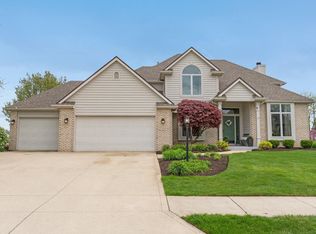 2217 Stonebriar Rd, Fort Wayne, IN 46814