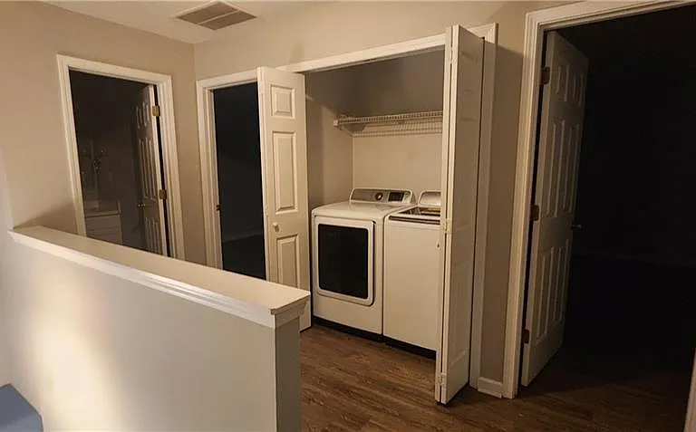 413 Windstone Trl — Photo 27