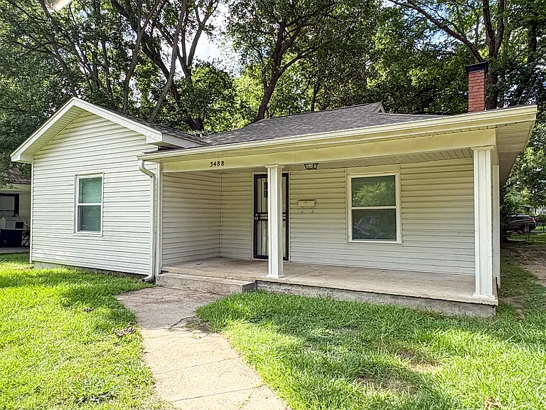 3488 Powell Ave — Photo 8