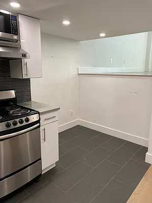 Rented by Mallory Management Corp | media 12