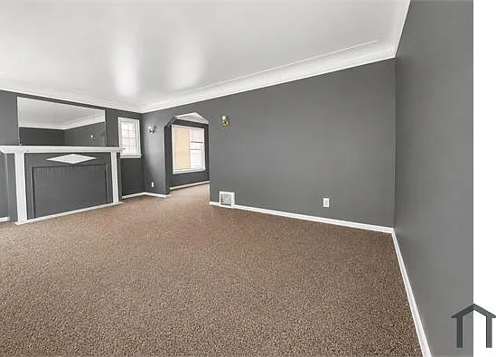 4 bed, $1,500 — Photo 3