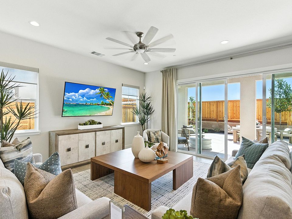 Apricot Estates by Trumark Homes in Brentwood, CA I Residence 2 Model