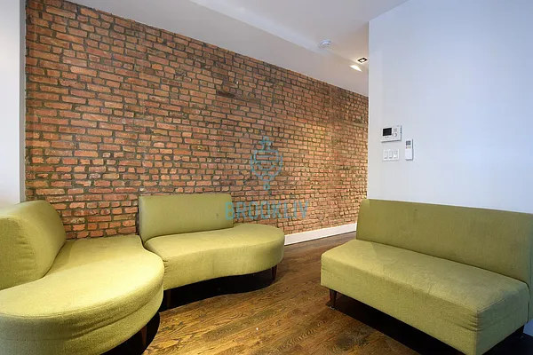 Rented by null | media 29