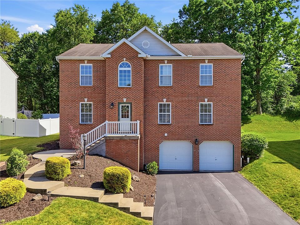 1st image of 222 Macduff Ct