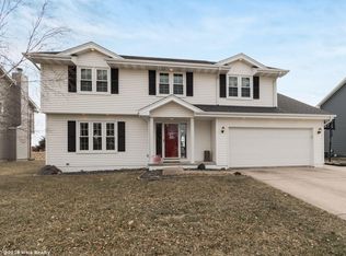 260 Parkview Dr, Waukee, IA 50263