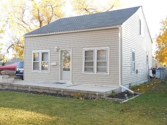 2nd image of 810 W E St #W
