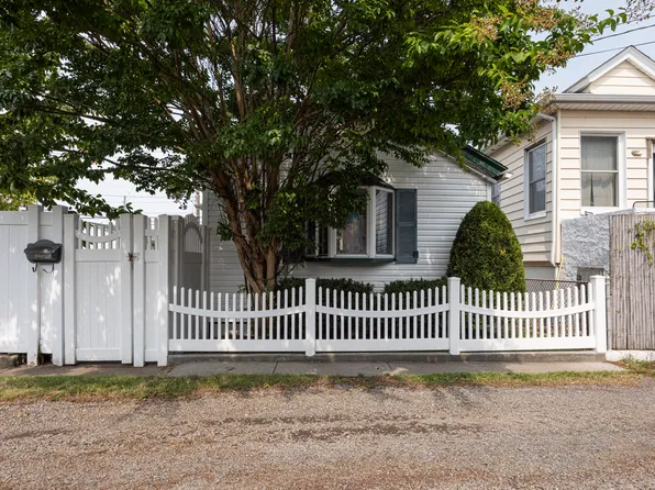 355 Dormans Court image 13 of 20