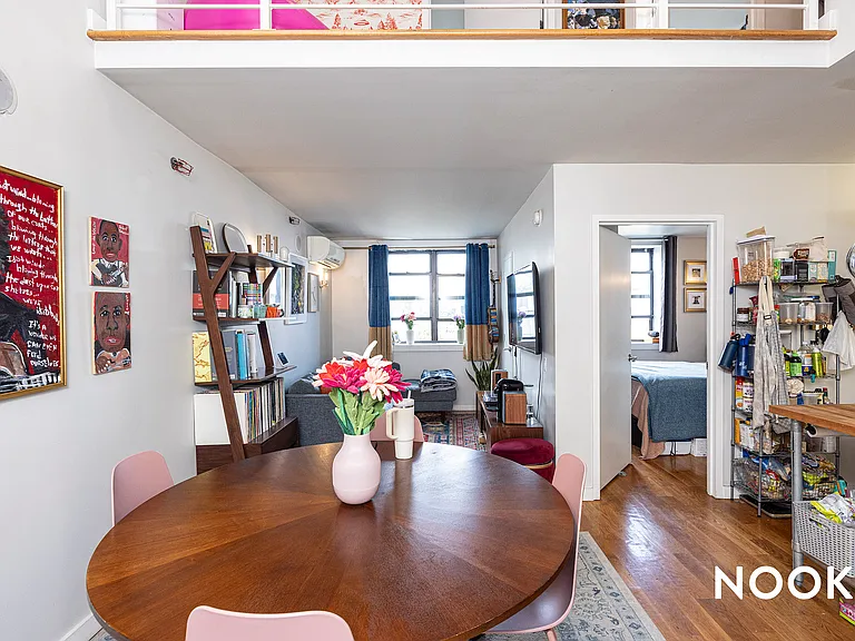 100 Dupont St #1L — Photo 15