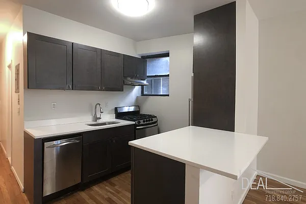 Rented by Ideal Properties Group | media 4