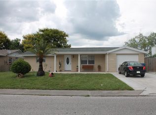 8954 Saint Regis Ln, Port Richey, FL 34668