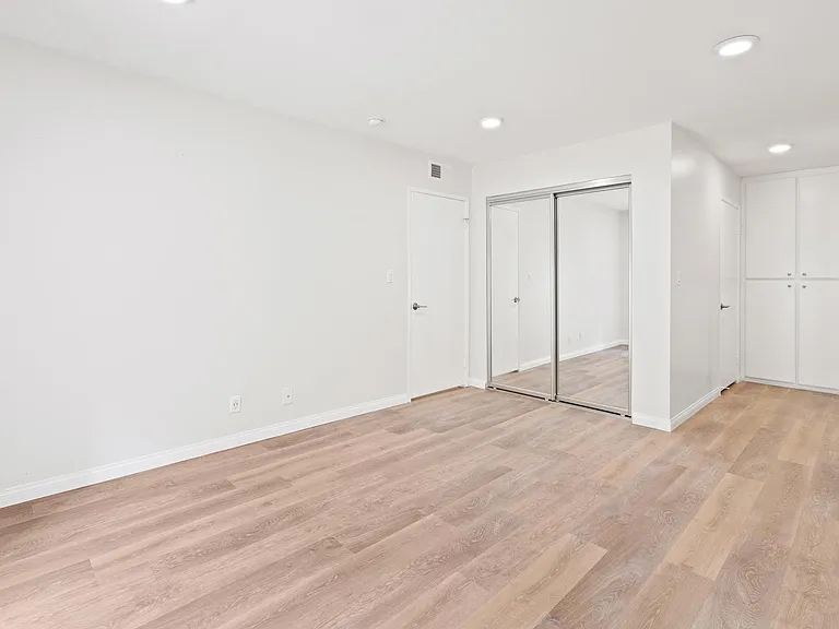 10376 Almayo Ave — Photo 89