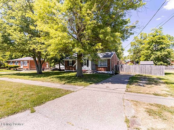 3rd image of 7015 Moorewick Way