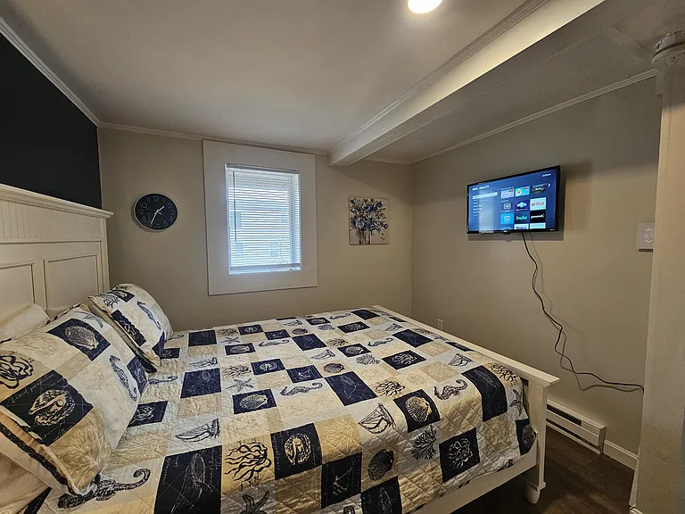 Seaview Ave — Photo 6