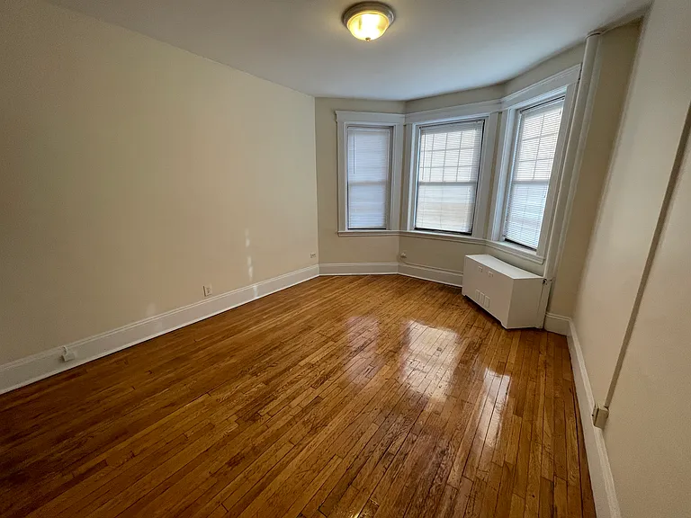 33 Peterborough St #12 — Photo 1