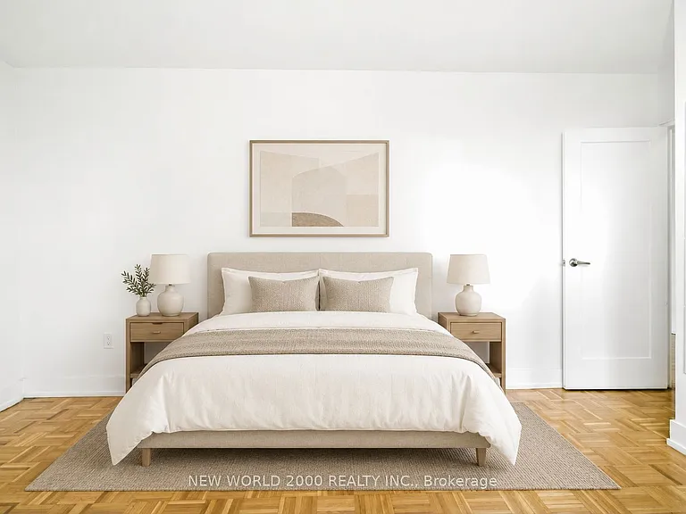 33 Erskine Ave #611 — Photo 3