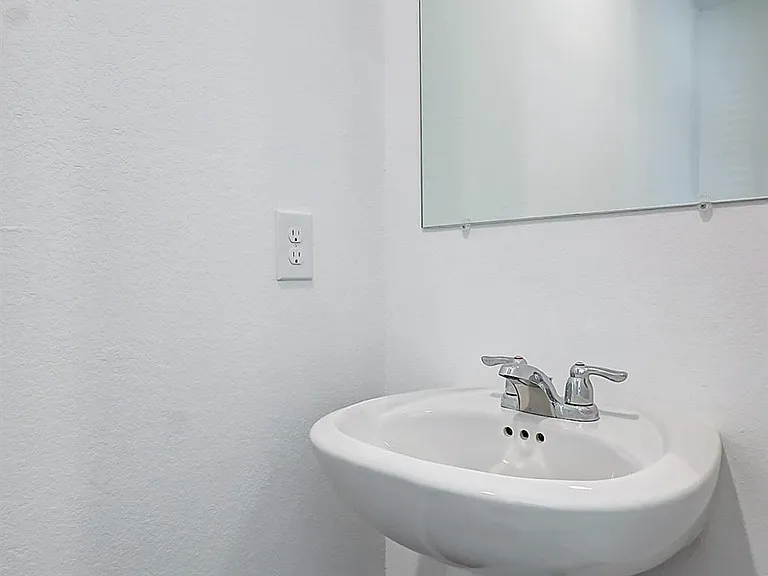 1495 Twilight Green Dr — Photo 11